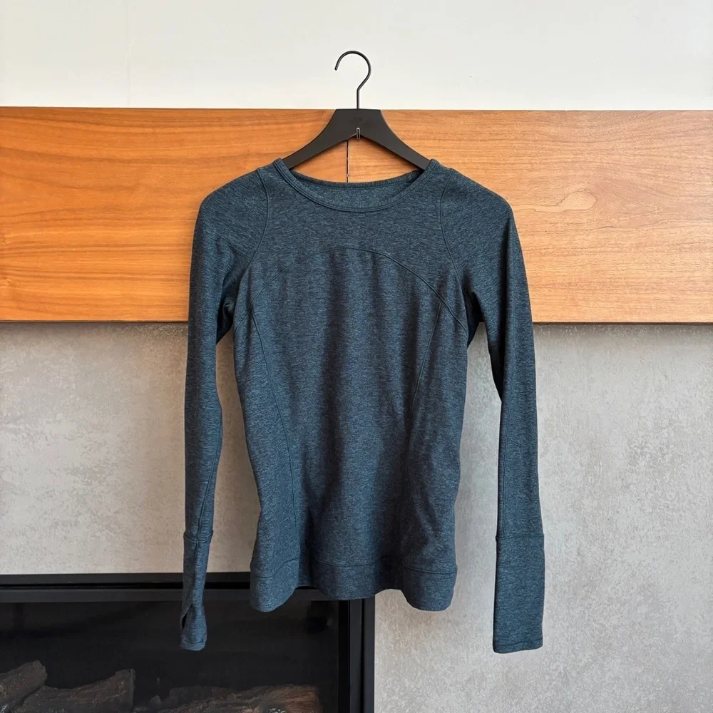 Lululemon Cypress Kiss Long Sleeve, Size 6